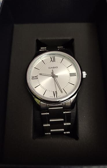 Yeni, Qol saatı, Casio, rəng - Gümüşü