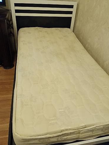 krafatlar: Təknəfərlik çarpayı, Matras ilə, Siyirməsiz — 1