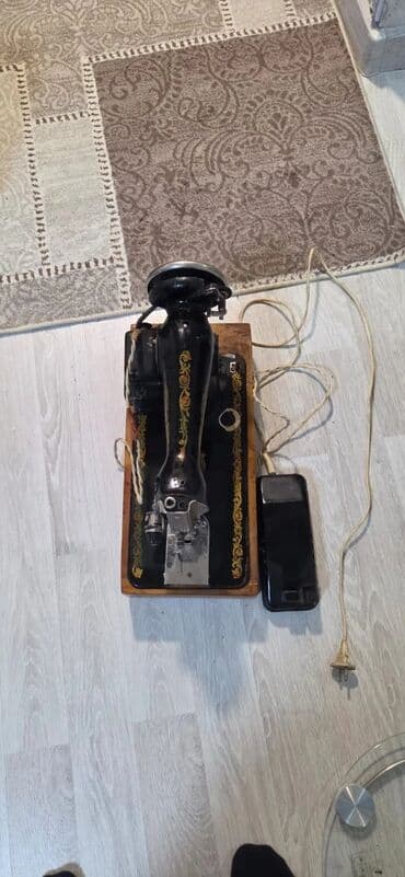 qaçış aparatı satış: Elektrik tikiş maşını – retro/klassik model - Korpus: metal gövdə — 1