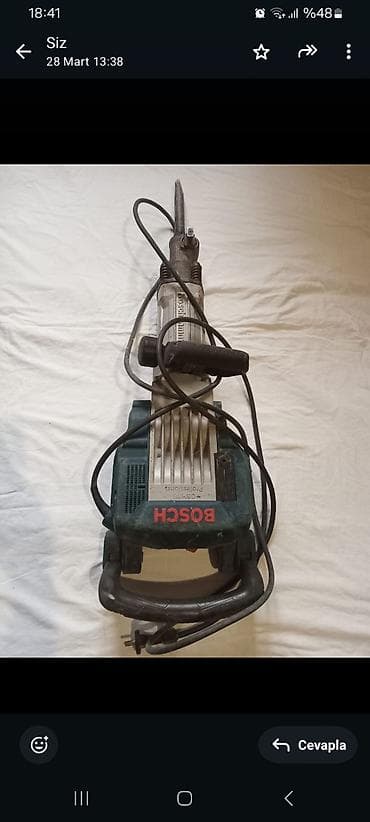 Perforatorlar: Bosch GSH 16 Professional ağırbeton üçün elektrikli qırıcı (demolitor) — 1