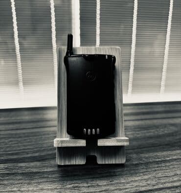 радиостанция motorola: Motorola Backflip, цвет - Черный, Кнопочный — 2