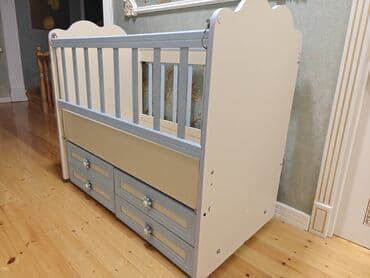 Moskviç: Oğlan və qız üçün, Dördbucaq, Beşik, Dəstsiz, Matrassız, Yellənmə mexanizmsiz — 2