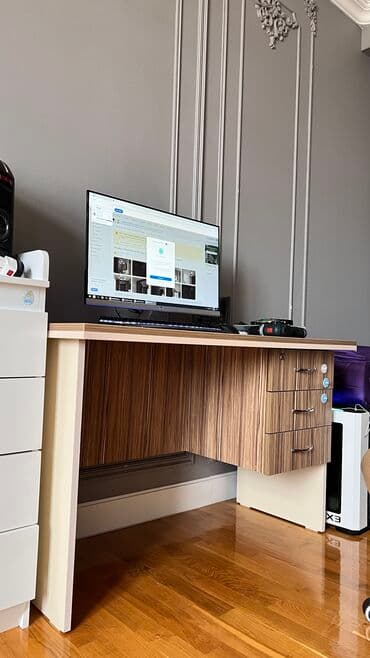 ikinci el ofis masasi: İşlənmiş, İşçi üçün, Dördbucaq masa — 1