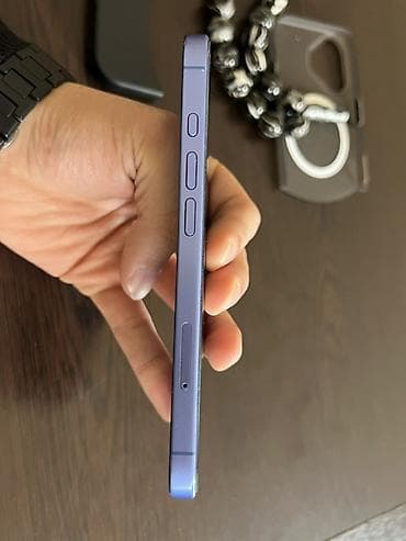 iphone 7 qirmizi: IPhone 16, Mavi, Simsiz şarj — 4