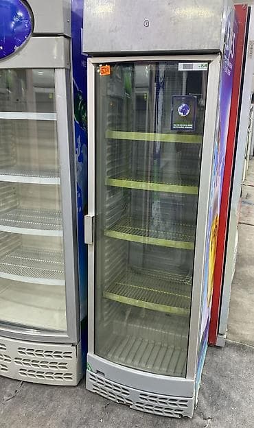 Vitrin tipli içki soyuducusu - Şüşə qapılı, tək qapı - Daxildə