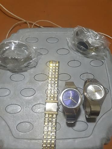 Kvarslı qol saatları dəsti - Brend: Calvin Klein (arxa qapaqda “ck