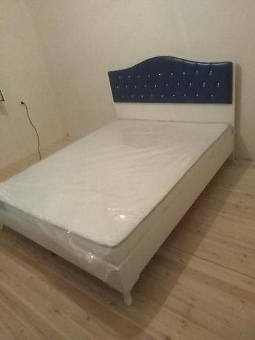 Çarpayı qalın matrasla