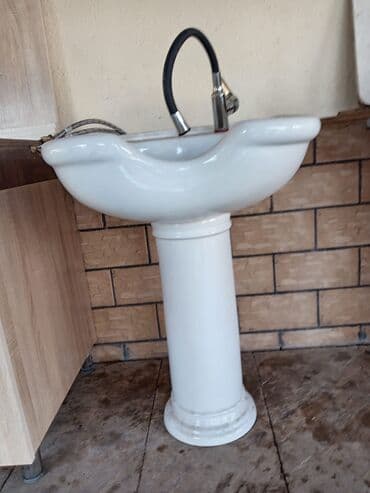 plastik qapi pencere: Yeni, Saş kəsimi üçün masa, Güzgülü — 3