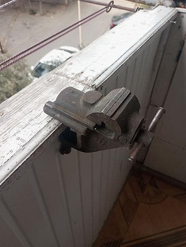 Sıxacaq dəzgahı (qısqac – stolüstü mengene) - Material: tökmə