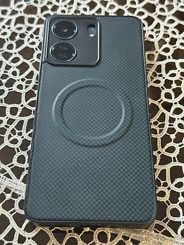 kireditle telefon: Smartfon - Ekran: Tam ekran dizaynlı, ön kamera üçün damcı tipli — 5