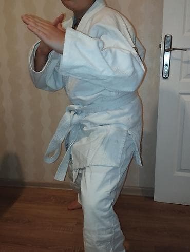 usag geyim: Uşaq üçün cüdo/ciu-citsu kimono dəsti - Rəng: ağ - Komplet: üst geyim — 1