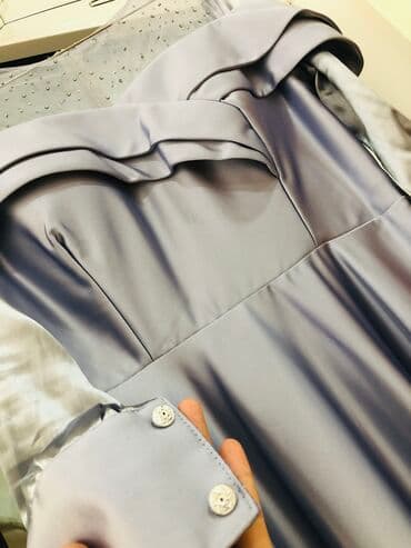 zapi satilir tecili: Ziyafət geyimi.160manata alınıb.44 ölçü. Cəmi bir dəfə geyinilib. 30 — 1