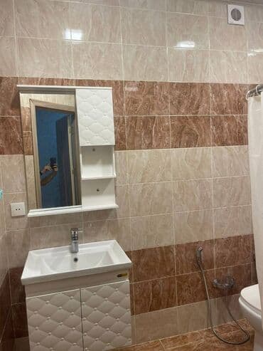 bakı kirayə ev: Nizami metro stansiyasının yanında, yeni tikili 16 mərtəbəli binanın — 8