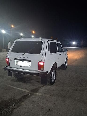 vaz 2106 abilsofka: Niva Legenda.vuruğu rəng dəyən yeri yoxdur.bəzi yerlərinə ksok — 8