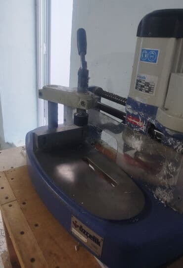 qapı qulpları: Özçelik frezə-kəsim dəzgahı - Brend/model: Özçelik (etiketdə — 1