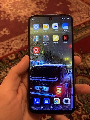 tecili telefon satilir: Xiaomi Mi 10 — 1