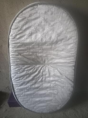 beşiyi: Oğlan və qız üçün, Dördbucaq, Beşik, Dəstsiz, Matras ilə, Yellənmə mexanizmsiz — 5