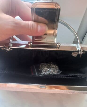 1 qram gumuşun qiyməti 2025: Boz rengde. yenidi — 2