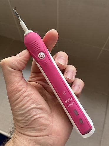 iwlenmiw mini soyuducular: Oral-B зубные щётки в хорошем состоянии, зарядное устройство и два — 4
