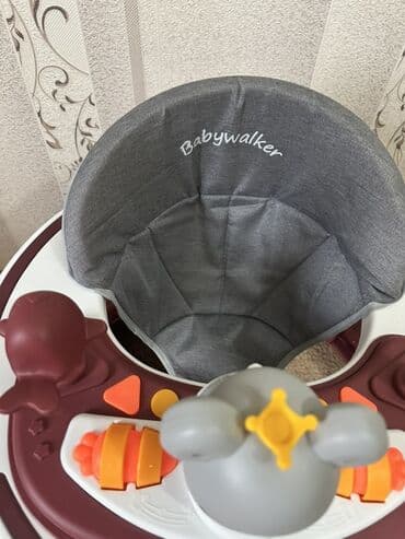 Qamət korrektorları: Uşaq gəzdirəni – Babywalker Hec istifade olunmuyub,oturacagindanda — 2