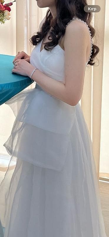 Ağ rəngli zərif ziyafət/nikah libası - Model: A-line siluet, uzun — 2
