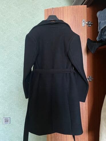 qadın üçün toxunma kardiqanlar: Qadın palto - Uzunluq: dizə yaxın orta uzunluq - Qalın, isti parça; — 4