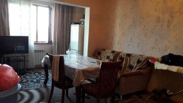 evler bineqedide: Bakı, Bakıxanov qəs., 3 otaqlı, Köhnə tikili, 70 kv. m — 3