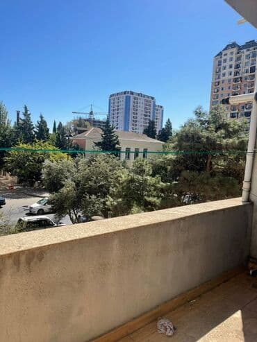 kirayə restoran: Sumqayıt şəhəri, (Dejurnu və bazarın yanı) inşa edilmiş 17 mərtəbəli — 7