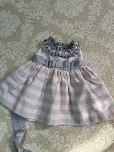 ad gunu donlari: Uşaq paltarı – zolaqlı, zərif dizayn - Rənglər: pastel çəhrayı və boz — 1