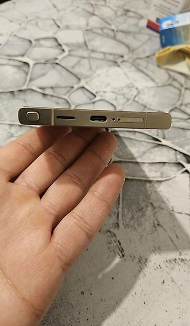 ikinci el telefonlar kreditle iphone: Samsung Galaxy S24 Ultra, 256 GB, rəng - Sarı, Zəmanət, Sensor, Barmaq izi — 6