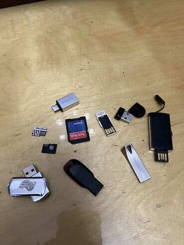 Flash kart 32 GB, USB port