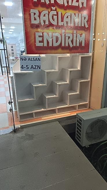 Ayaqqabı mağazası üçün vitrin və mağaza avadanlıqları Ideal — 2