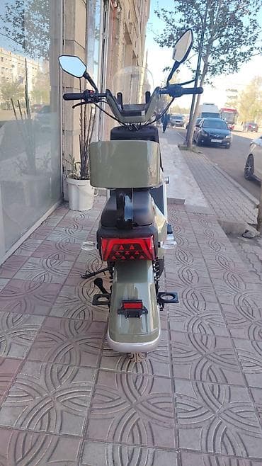 te 150 traktor: Elektrik skuter – “TANK” dizaynlı, şəhərdaxili rahat hərəkət üçün — 4