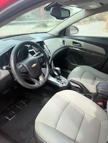 ses bogucular: Chevrolet Cruze – Qırmızı sedan - Kuzov: sedan, parlaq qırmızı rəng - — 8