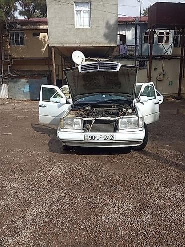 map sensor opel: Mercedes-Benz E-Sinfi (W124) sedan, ağ rəng. - Kuzov: 4 qapılı, geniş — 2