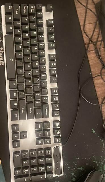 videokartlar: Noutbuk – Intel Core i5-7200U, 2.50 GHz - Operativ yaddaş: 8 GB - — 6