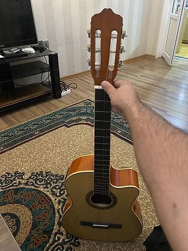 gitara ibanez: Elektro-klassik gitara - Korpus: kəsik (cutaway) dizaynlı — 3
