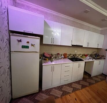 elşən süleymanov küçəsi: Həyət evi – bütöv həyətli, darvazalı - Həyətyanı sahə: daş döşəməli — 13