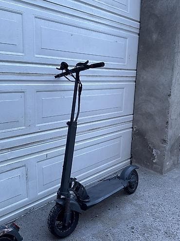 Elektrik nəqliyyatı: İşlənmiş Elektrik samokat 10", 351 - 500 Vt, 36 - 45 km/s, Ünvandan götürmə — 1