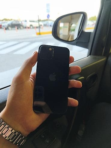 playsation 4: IPhone 13, 128 GB, Qara, Face ID — 1