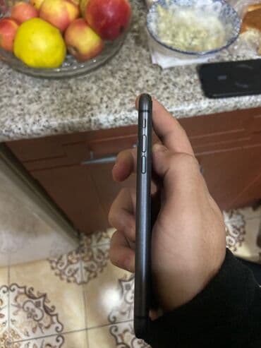 ucuz iphone: IPhone 11, 64 GB, Qara, Face ID — 4