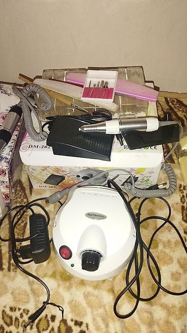Manikür üçün peşəkar avadanlıq dəsti Komplektin tərkibi: - NailMaster — 1