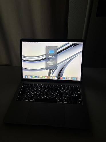 adapt: MacBook Pro 2017 A1708 8GB RAM, 256GB SSD. Batareya 647 cycle — 2