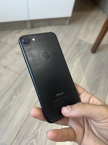 philips xenium 9@9h: IPhone 7 — 1
