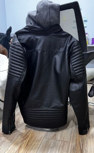 Cinslər: Qara rəngli kişi dəri gödəkçə - Material: dəri görünümlü (eko dəri) — 3