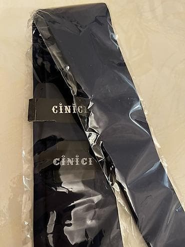 Brend: Cinici Məhsul: Klassik qalstuk - Rəng: Tünd göy (yaxın qara