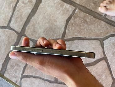 en ucuz macbook pro retina: IPhone 15 Pro, 128 GB, Natural Titanium, Simsiz şarj, Face ID — 4