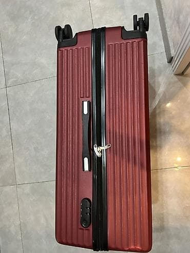 28 düymlük böyük çamadan satılır. Ölçüləri: 77 × 52 × 29 sm Çəkisi — 3