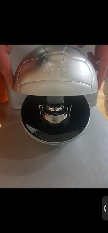 Bədənə qulluq: Paco Rabanne Invictus ətrinin futbol topu formasında xüsusi buraxılış — 2