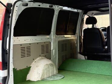 masin ucun qosqu: Mercedes-Benz Vito yük/kommersiya furgonu Xüsusiyyətlər: - — 4